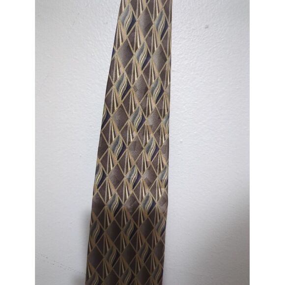 Signorcelli d'Italia 100% Silk Mens Necktie Gold Geometric Print Hand Made - Picture 2 of 6